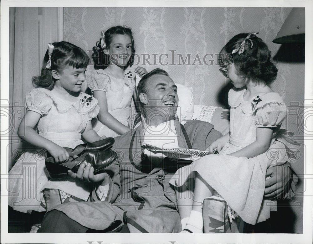 1953 Lt. Gov. Sumner G. Whittier with three daughters - Historic Images