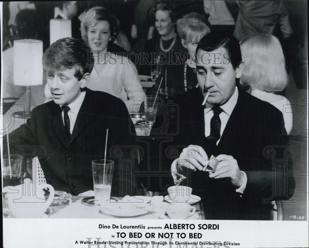 1964 Alberto Sordi To Bed or Not To Bed Il Diavolo - Historic Images