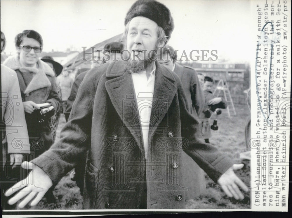 1974 Press Photo Author Alexander Solzhenitsyn - Historic Images