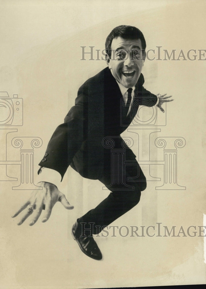 1965 Johnny Melfi A Funny Thing Happened on the Way to the Forum-Historic Images