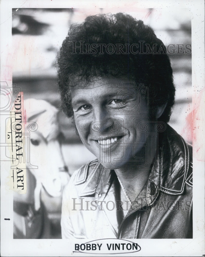 1975 Singer Bobby Vinton - Historic Images