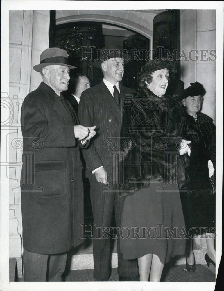 1940 Soviet Embassy Party Gen Frank Hines ,Sumner and Mrs Welles - Historic Images