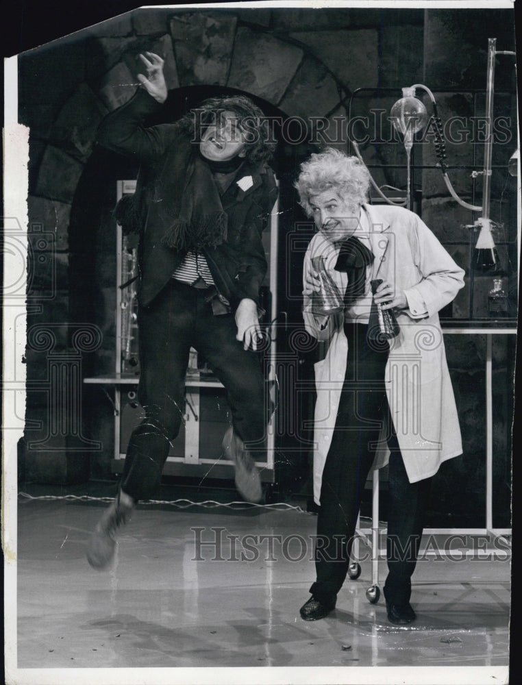 1966 Press Photo Harvey Korman, Vince Price "The Danny Kaye Show" - Historic Images