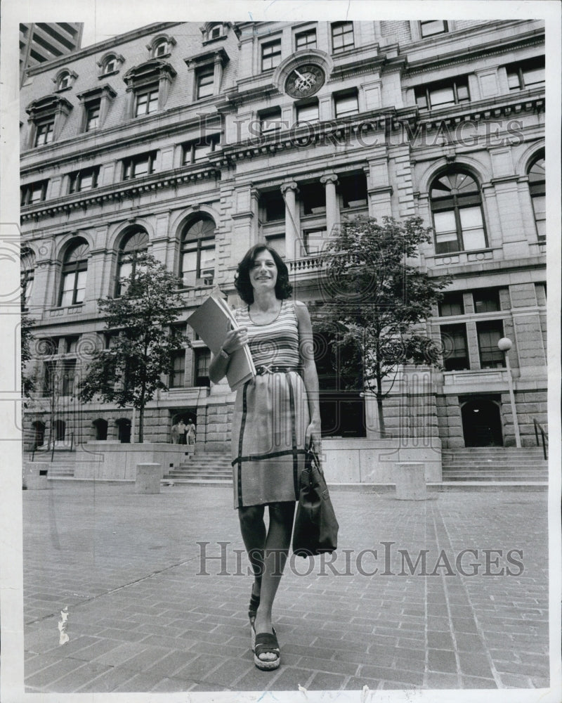 1975 Janis Hoffman Boston Municipal Court story on System - Historic Images