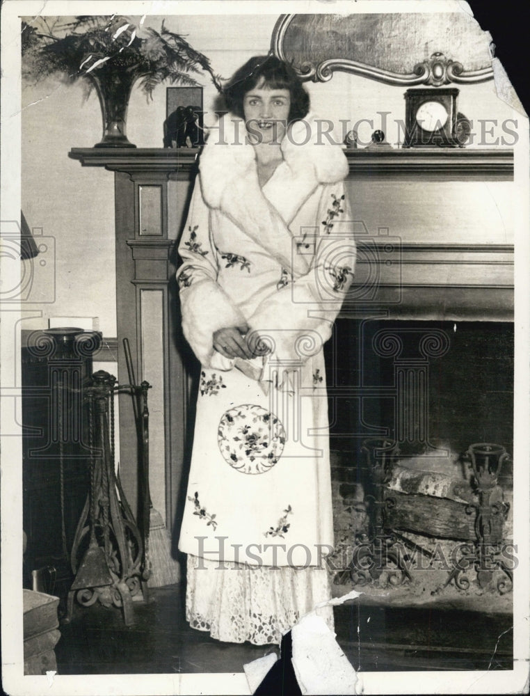 1933 Mrs Francis Lee Higginson Jr(Dorothy Lucas) - Historic Images