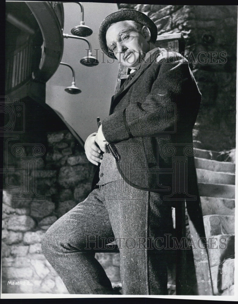 1963 Press Photo David Kossoff stars in "Two Weeks Somewhere Else" - Historic Images