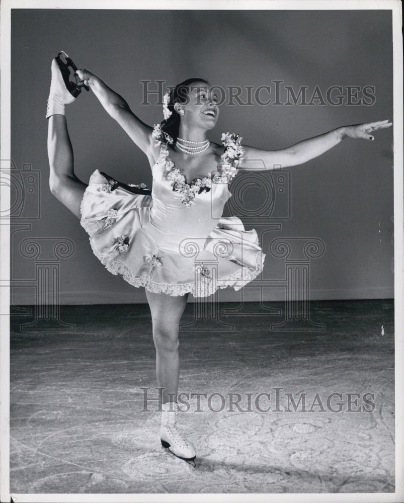 1950 Monica Moran featured in "In A Viennese Garden" - Historic Images