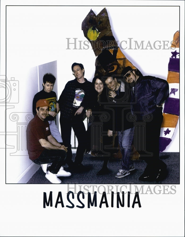 1998 Press Photo Band "Massmainia" - Historic Images