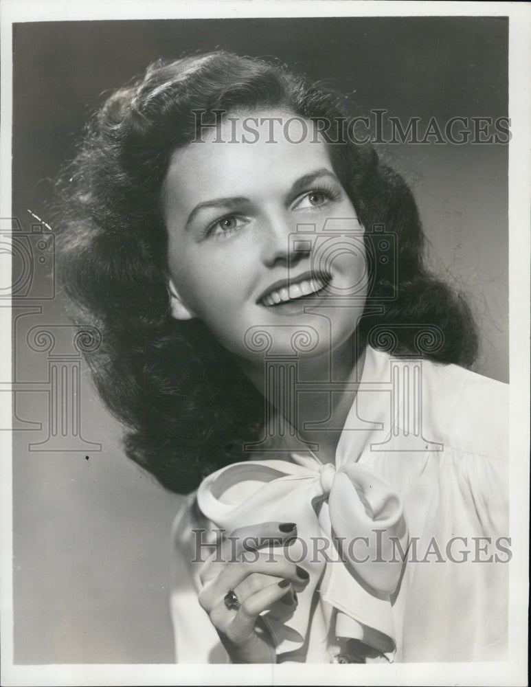 1945 Press Photo Eighteen-year-old Andree Wallace &quot;Our Gal Sunday&quot; - Historic Images