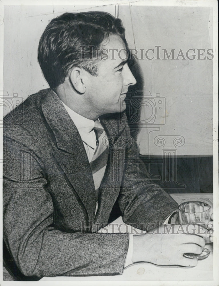1941 Press Photo John Lowe Pasadena Broker - RSG96133 - Historic Images
