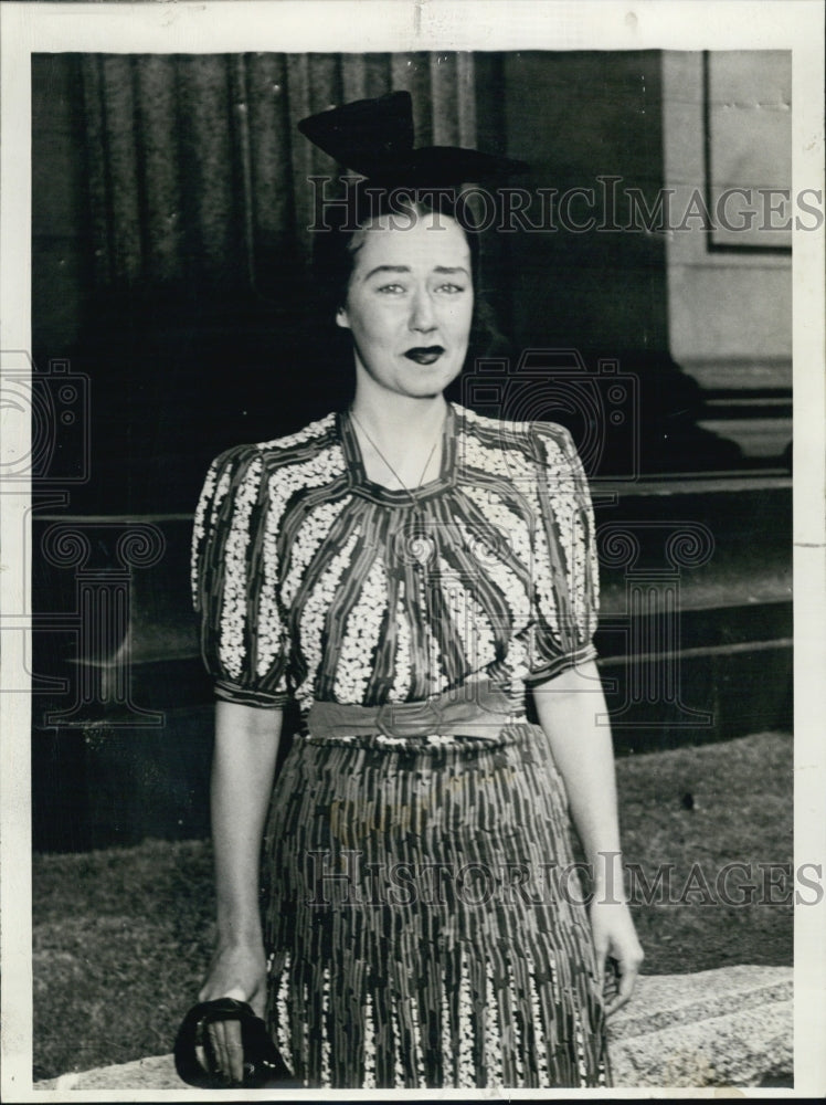 1939 Doryce Suslovich,UnContested Divorce ,Salem Court - Historic Images