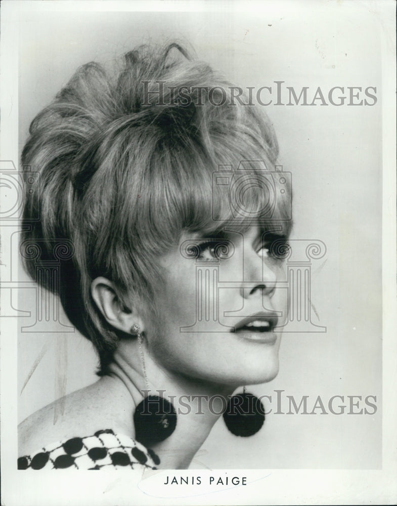 1970 Film, TV, and Theater Actress Janis Paige - Historic Images