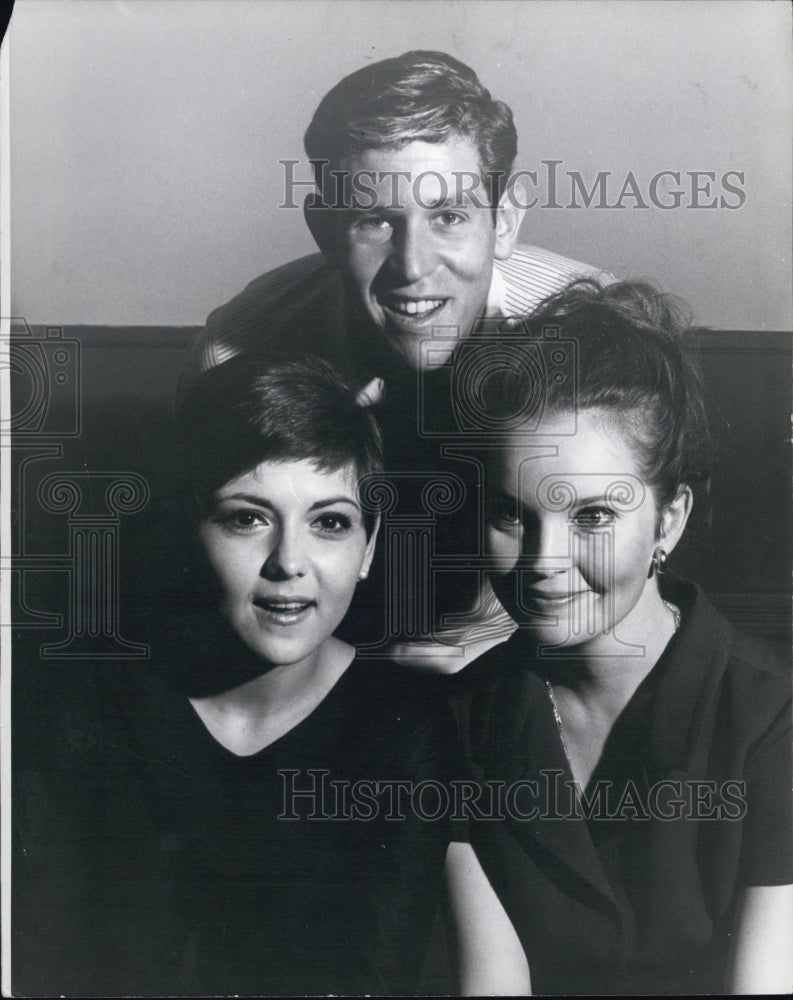 1968 Press Photo Anothony Roberts Marlyn Mason Vaccaro - Historic Images