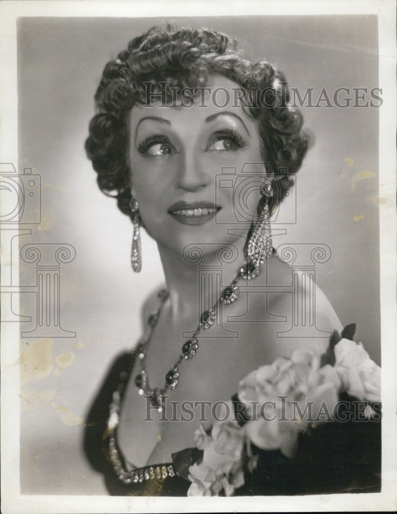 1949 Zella Russell in "blossom Time." - Historic Images