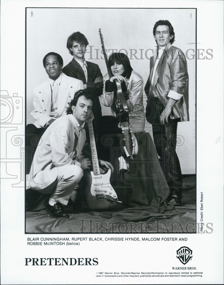 1987 Press Photo B Cunningham,R Black,C Hynde,M Foster,R McIntosh PRETENDERS - Historic Images