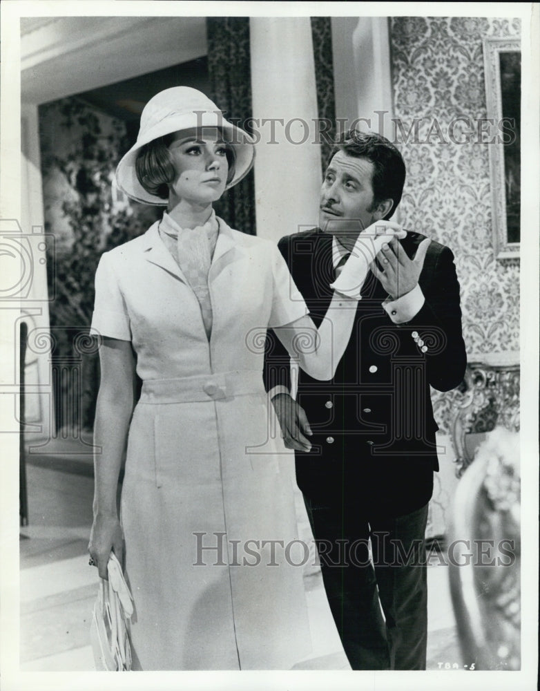1968 Press Photo Domenico Modugan & Sulvia Koscina in "Three Bites of the Apple - Historic Images