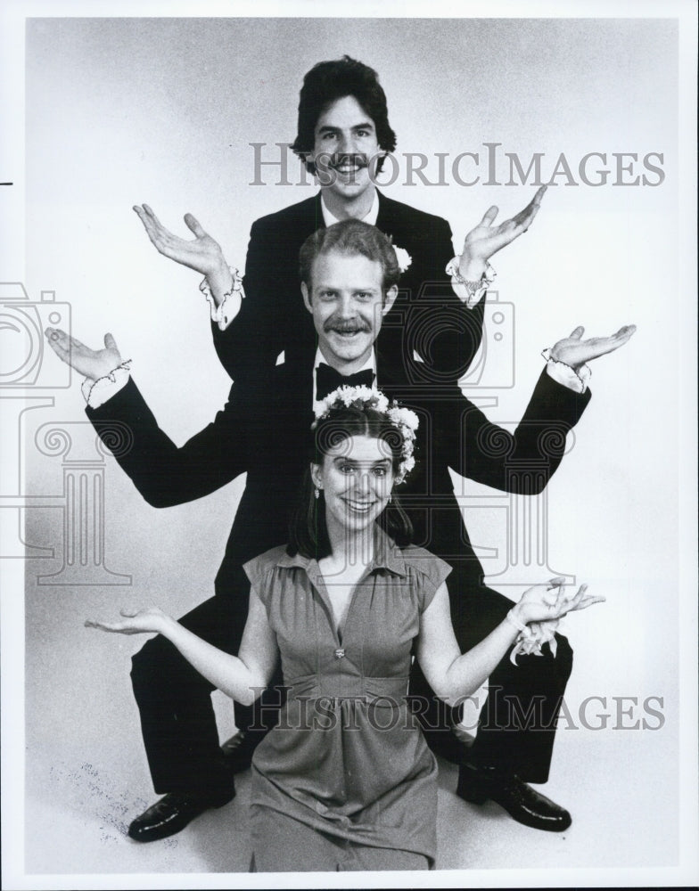 1977 Press Photo John Allen Charlie Hensley Mary Burt Entertainers Steppin&#39; Out - Historic Images