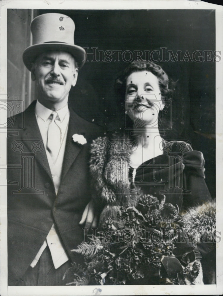 1952 Mrs. Penelope Hamilton & Jack Hillyard - Historic Images