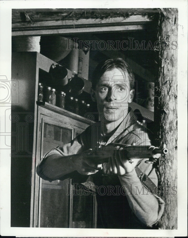 1983 Press Photo Keith Carradine in Television show Chiefs - Historic Images