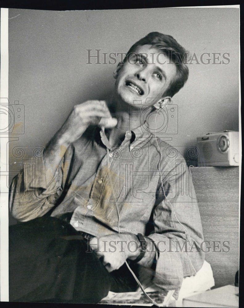 1957 Press Photo Paul Carr Actor TV&#39;s New Faces - Historic Images