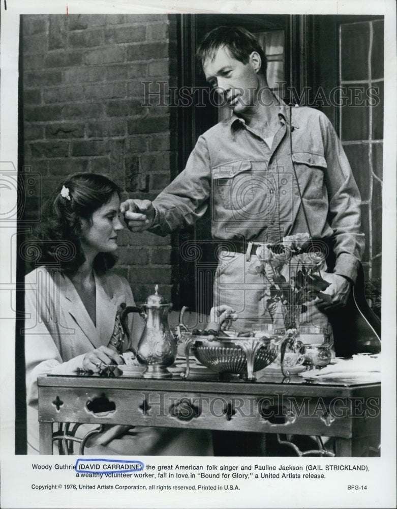 1976 Press Photo David Carradin, Gail Strickland in "Bound for Glory - Historic Images