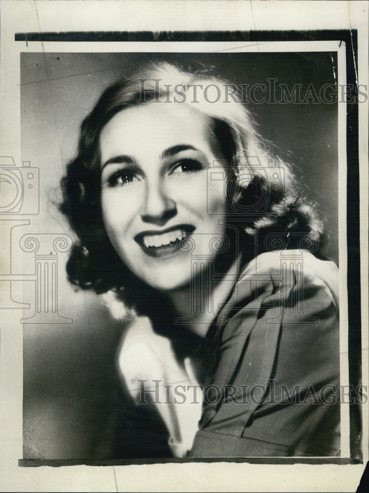 1940 Janet Burns is in "the Youngest" - Historic Images
