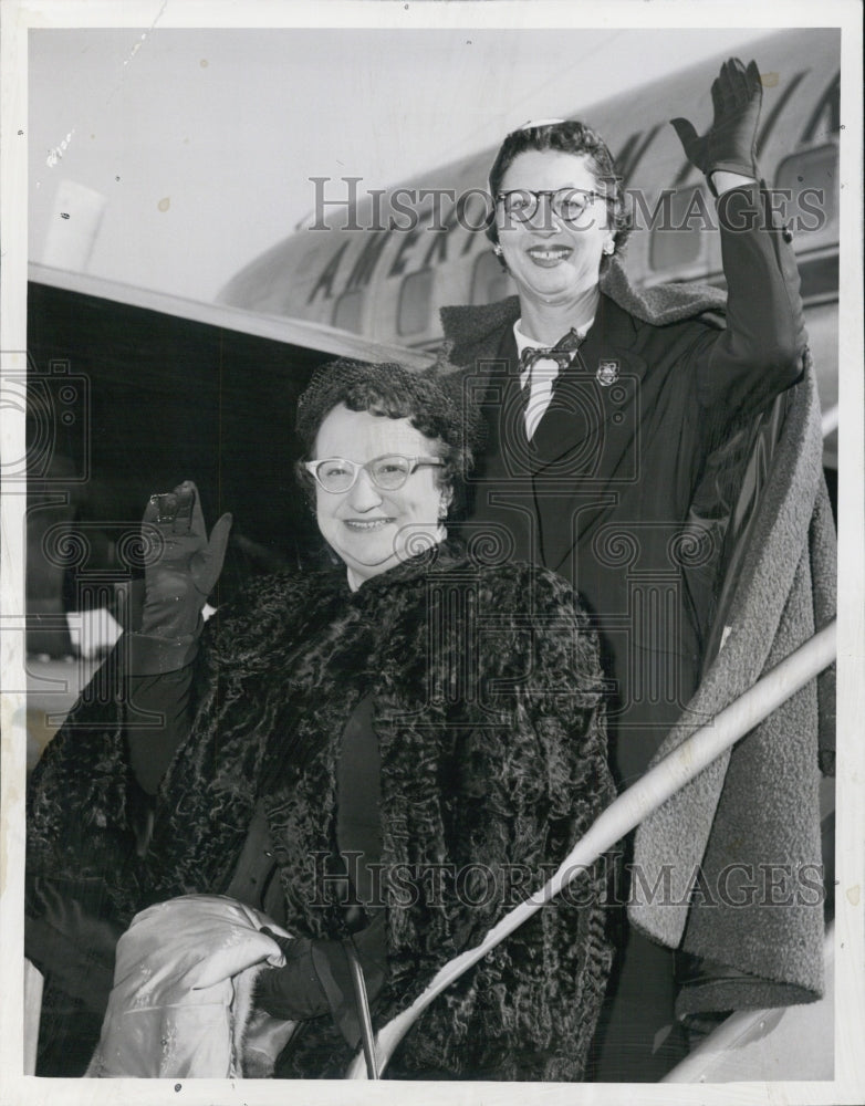 1953 Press Photo Boston Delegates Mrs. Maurice Millen &amp; Mrs. Ben A. Feinberg - Historic Images