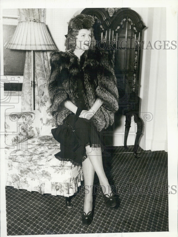 1939 Miss Devnette Midford, Canadian Mining Heiress - Historic Images