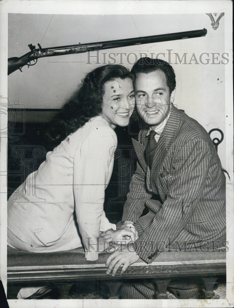 1942 Actor Edward Norris weds Jane Doe in Tempe, Ariz.-Historic Images