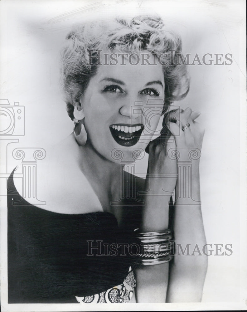 1959 Vivienne della Chiesa ,Soprano,Boys' Town of Italy - Historic Images