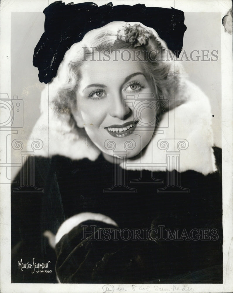 1937 Soprano Vivian della Chiesa - Historic Images