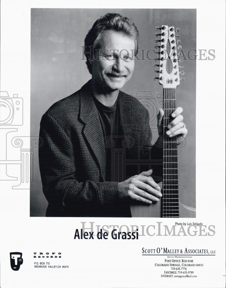 Press Photo Guitarist Alex de Grassi - Historic Images