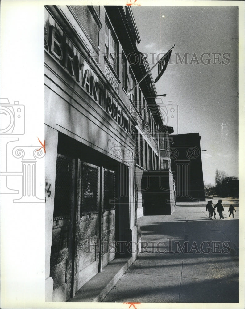 1981 Press Photo Aguirra&#39;s Elementry School at 1355 S. Kedvale - Historic Images