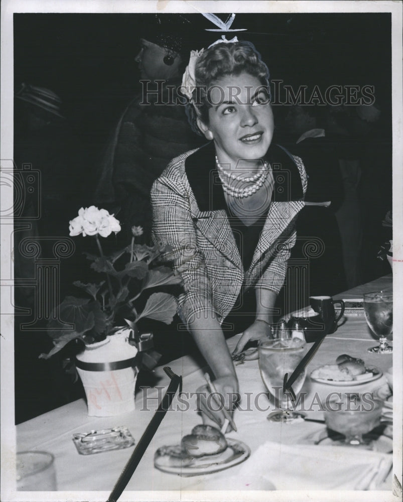 1959 Press Photo Mrs. David L. Gamble Chairman of the Symphony - Historic Images