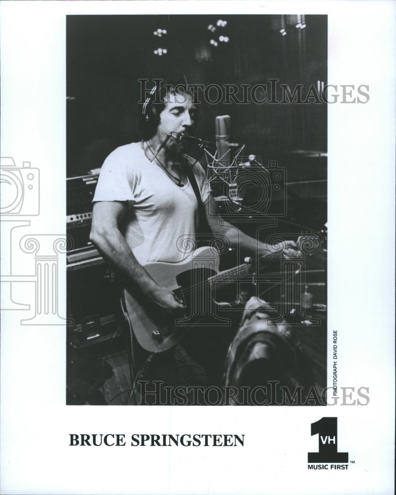 1998 Bruce American singer-songwriter-performer-Historic Images