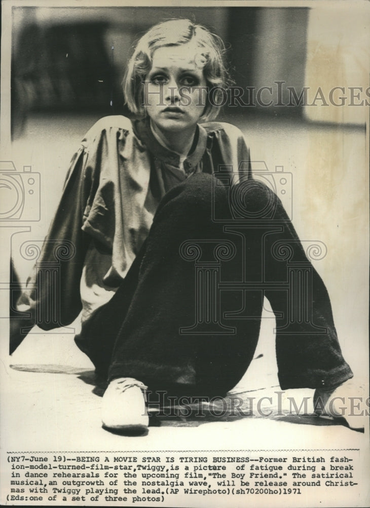 1971 Press Photo Former British Fashion Model Turned Film Star - Historic Images