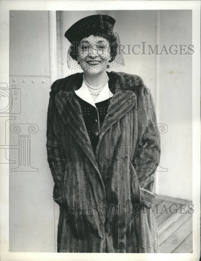 1937 Press Photo Mrs. William Randolph Hearst, Wife od The Publisher - Historic Images