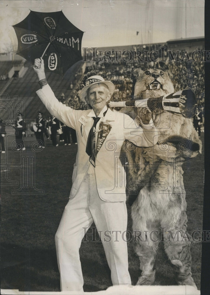 1949 Press Photo Pitt&#39;s Panther at Miami University of Ohio - RSH02923 - Historic Images