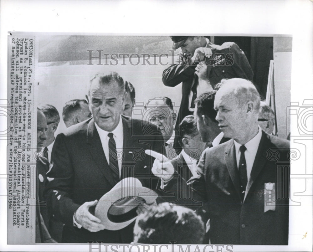 1964 Press Photo President Lyndon B. Johnson is Shown the Car by Florida Gov. - Historic Images