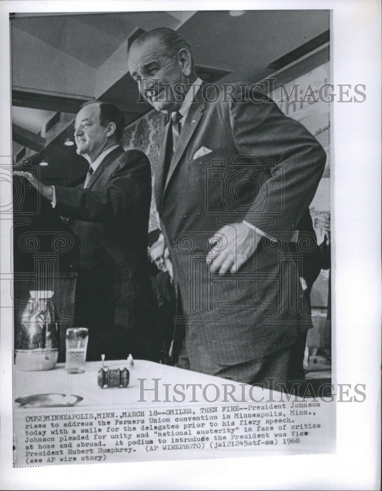 1968 Press Photo President Johnson Rises to Address the Farmers Union Convention - Historic Images