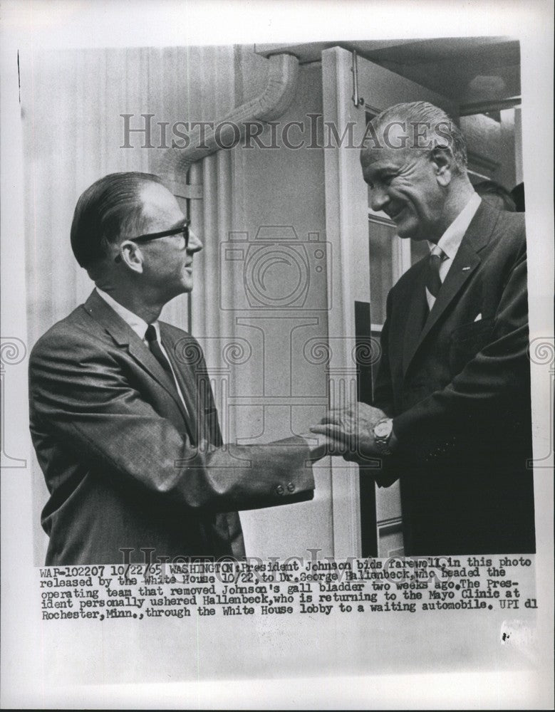 1965 Press Photo President Johnson Bids Farewell, in this Photo at White House - Historic Images