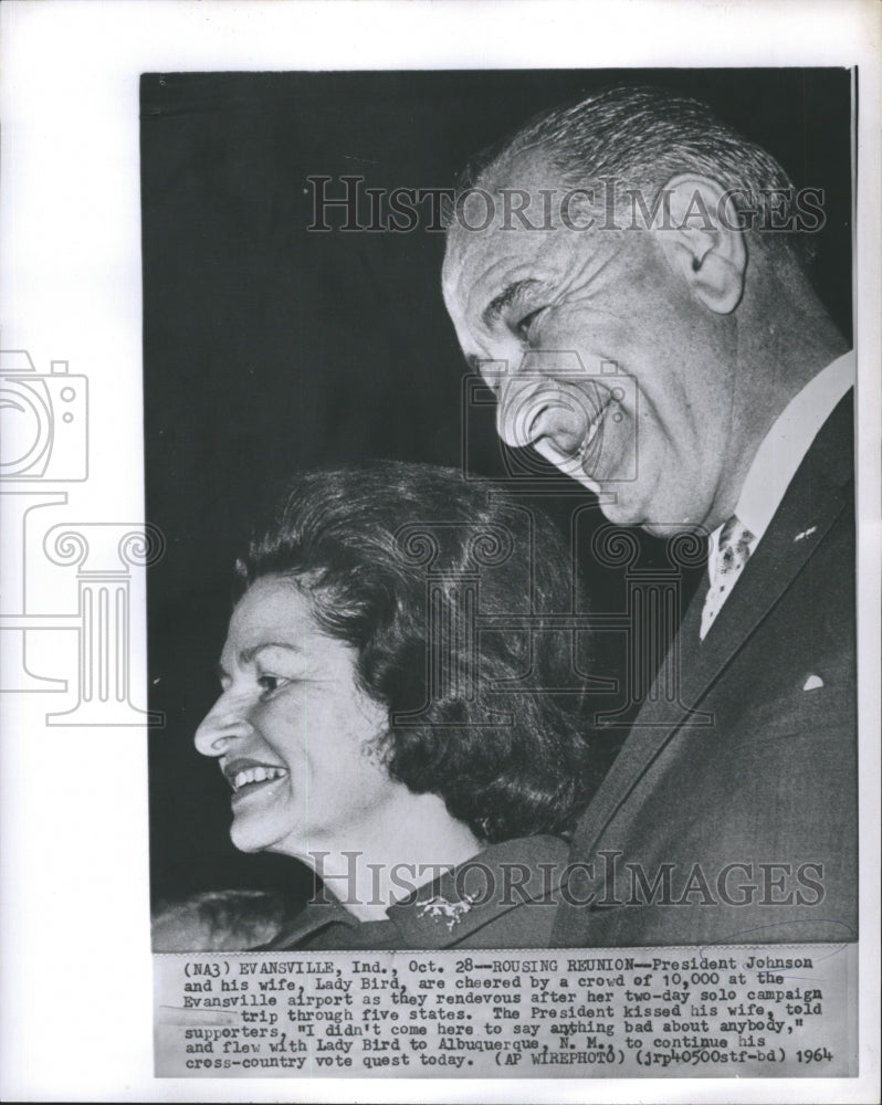 1964 Press Photo President Johnson and His Wife at Lady Bird - Historic Images