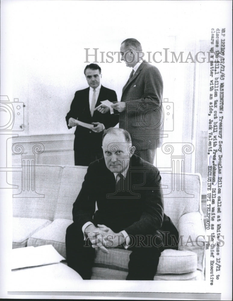 1963 Press Photo Treasury Secy Donglas Dillon Called at White House to Discuss - Historic Images