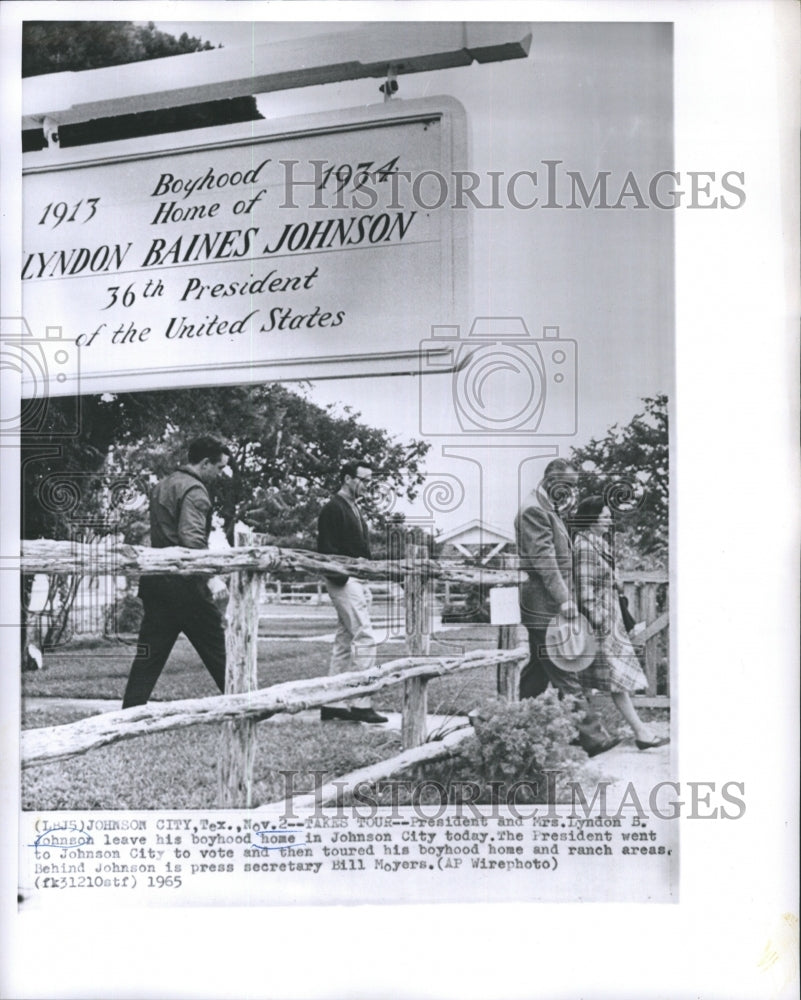 1965 Press Photo President and Mrs. Lyndon B. Johnson Leave His Boyhood - Historic Images