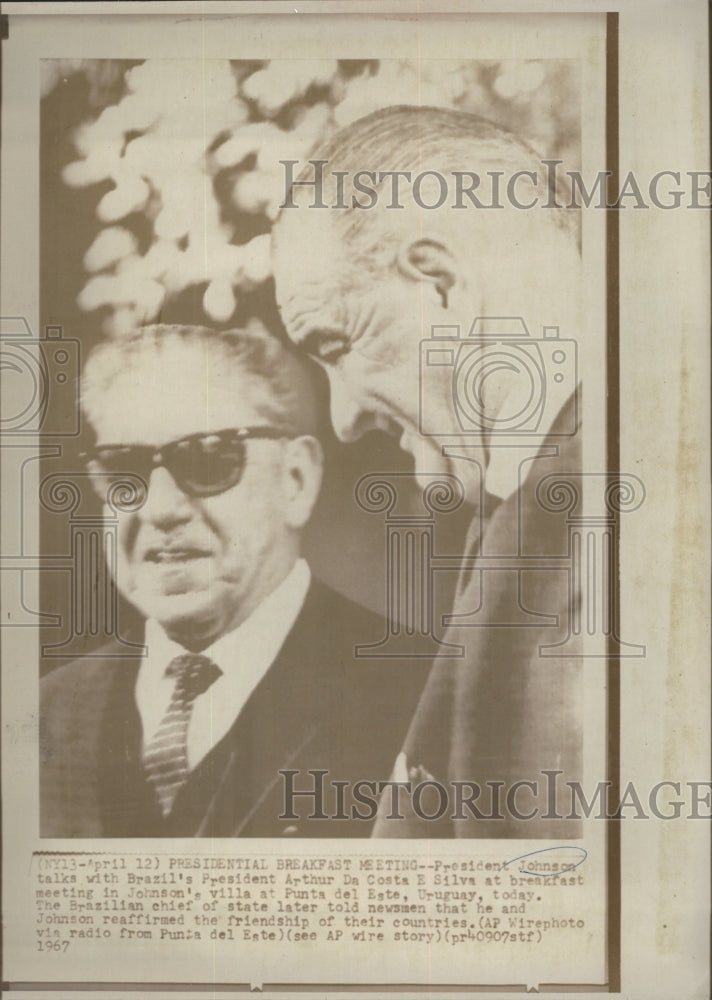 1967 Press Photo President Johnson Talks With Brasil&#39;s President Arthur Da Costa - Historic Images