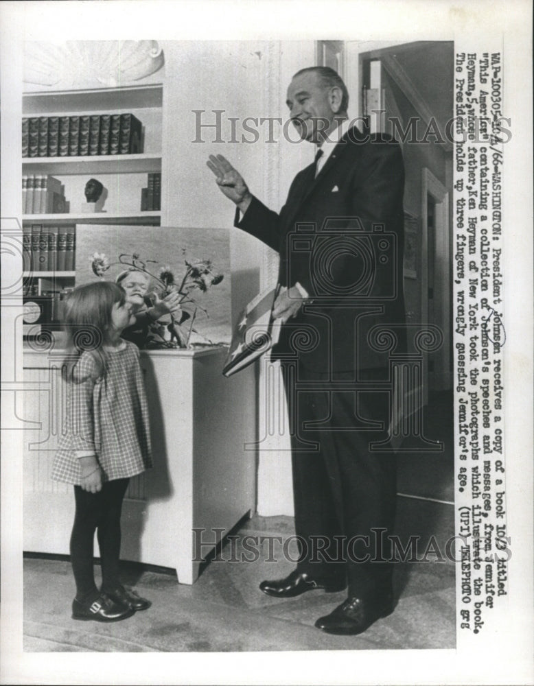 1966 Press Photo President Johnson Receives Copy of Book Titled &quot;The America&quot; - Historic Images