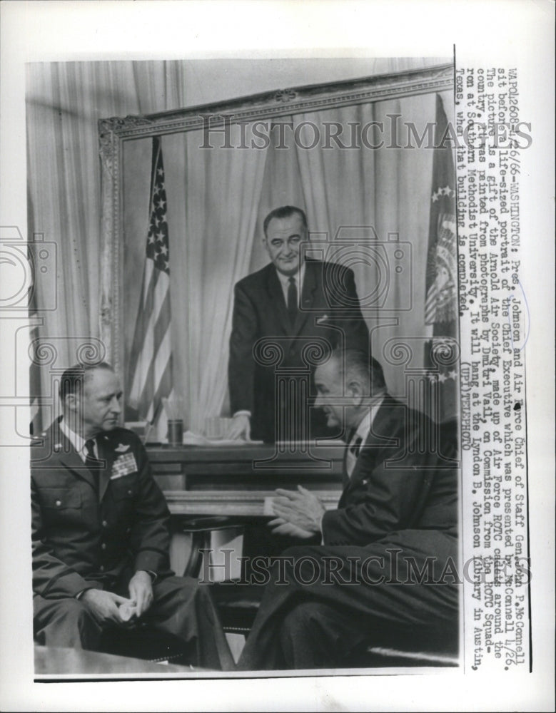 1966 Press Photo Pres. Johnson and Air Force Chief of Staff Gen John P McConnell - Historic Images