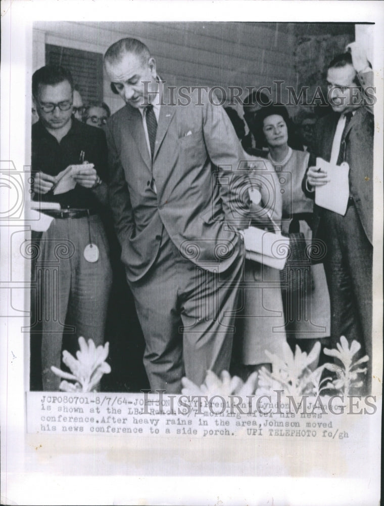 1964 Press Photo President Johnson is Shown at the LBJ Ranch - RSH04207 - Historic Images