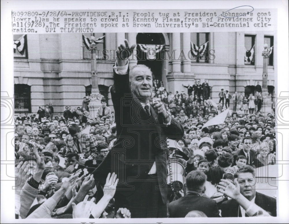 1964 People Tug at President Johnson&#39;s Coat Lower as he Speaks Crowd-Historic Images