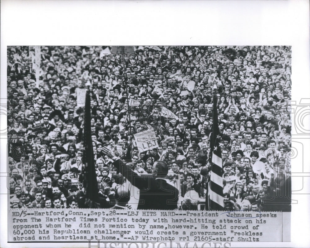 Press Photo President Johnson Speeks from the Hartford Times Portico - Historic Images